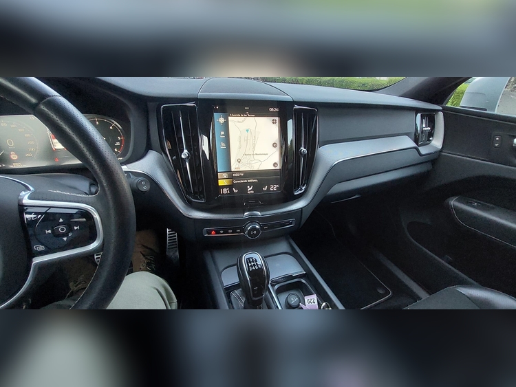 Volvo Xc 60 150CV foto 13